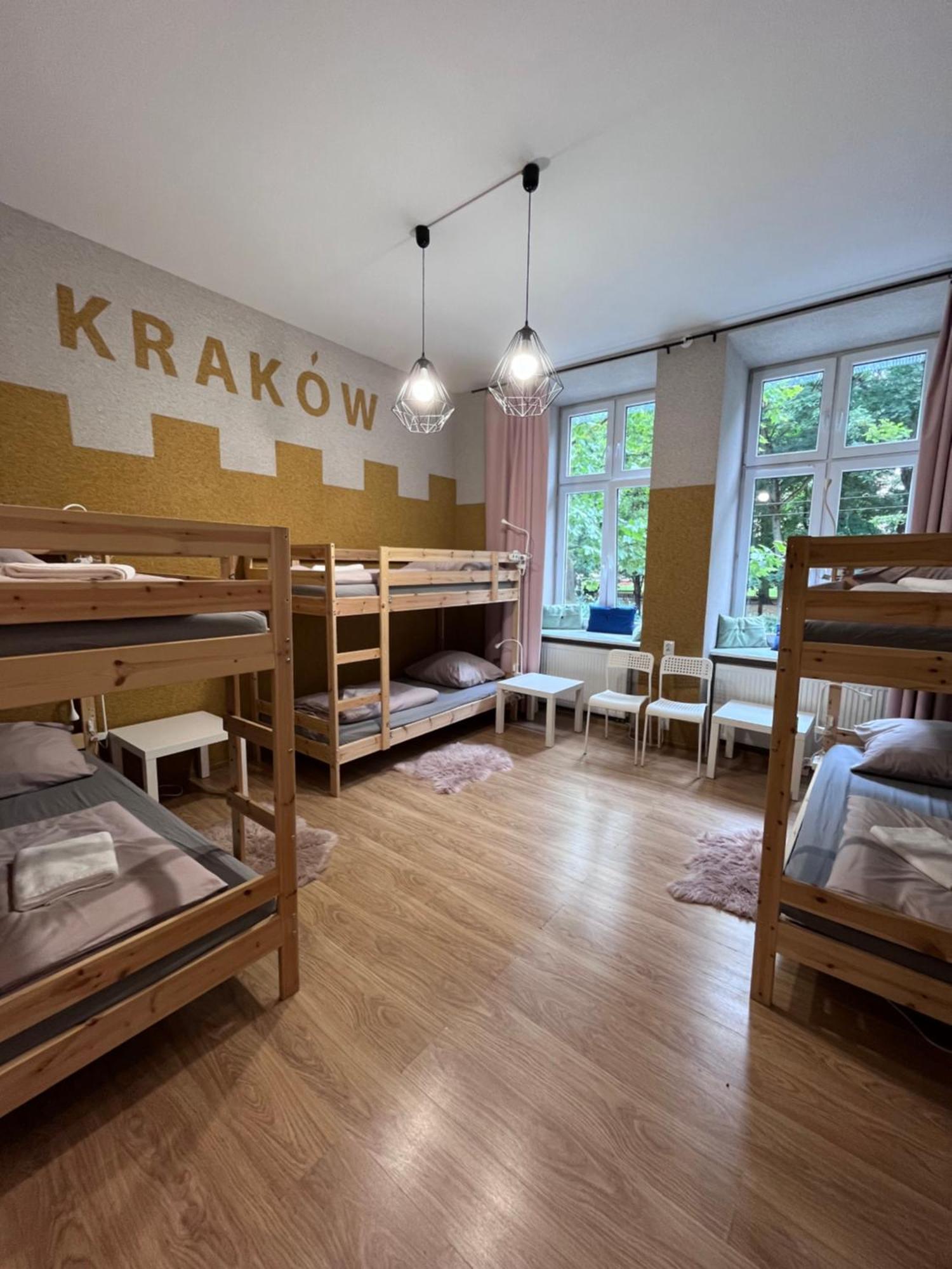 Girls Hostel Krakau Buitenkant foto